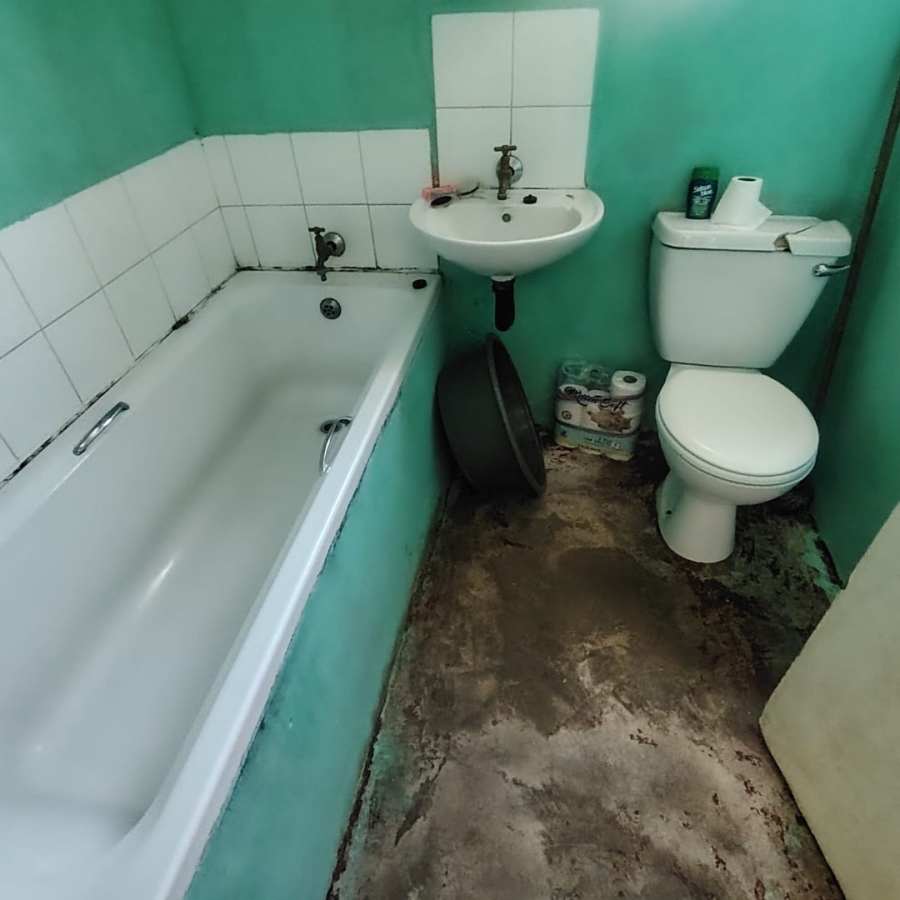 2 Bedroom Property for Sale in Scenery Park Eastern Cape